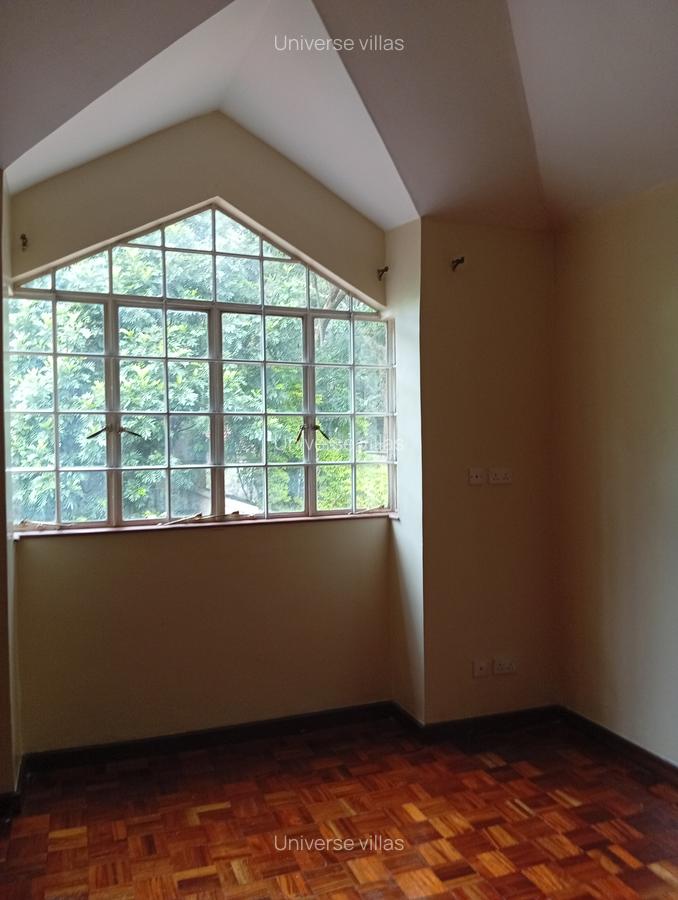 5 Bed Townhouse with En Suite at Karen - 19