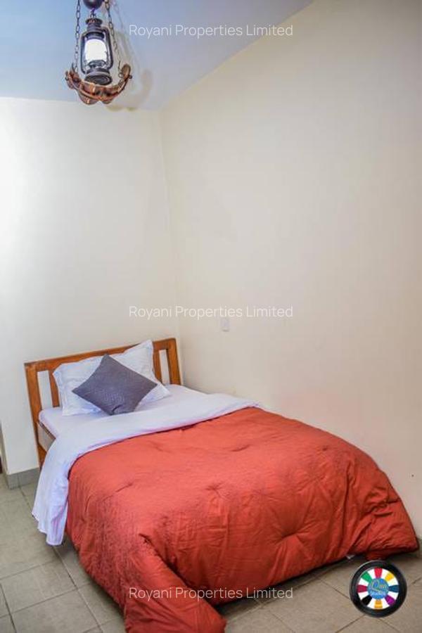 Furnished 4 Bed Apartment with En Suite in Riverside - 11