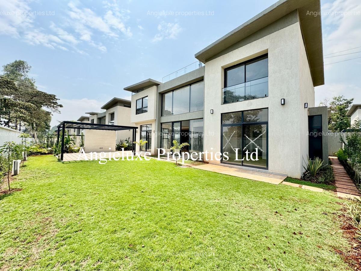 5 Bed Townhouse with En Suite at Runda - 1