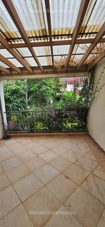 5 Bed Townhouse with En Suite at Brookside Drive - 18
