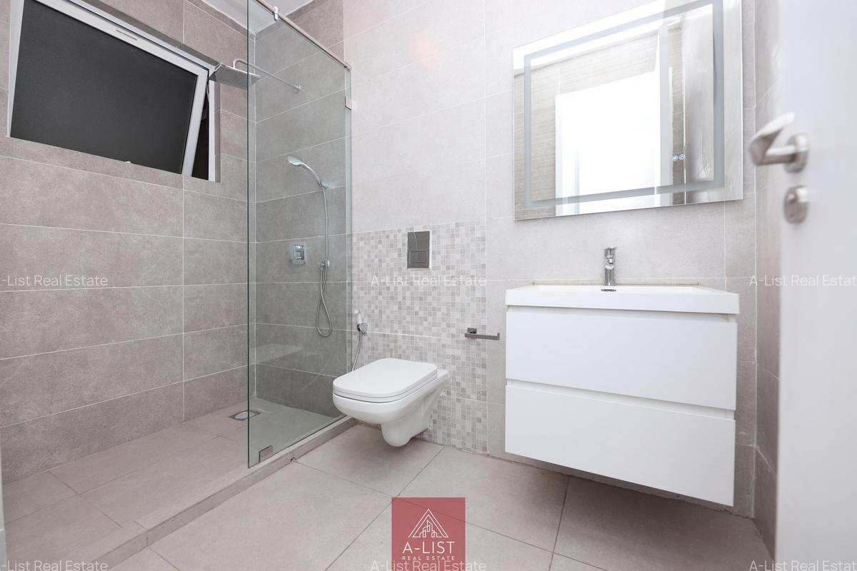 2 Bed Apartment with En Suite at Nyeri Road - 18