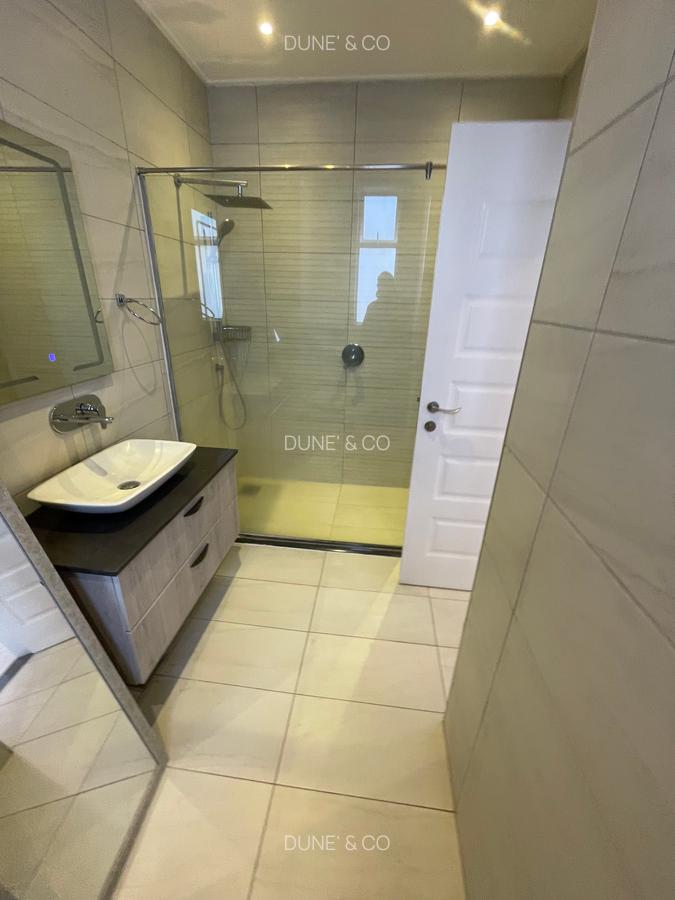 Serviced 2 Bed Apartment with En Suite in Westlands Area - 17