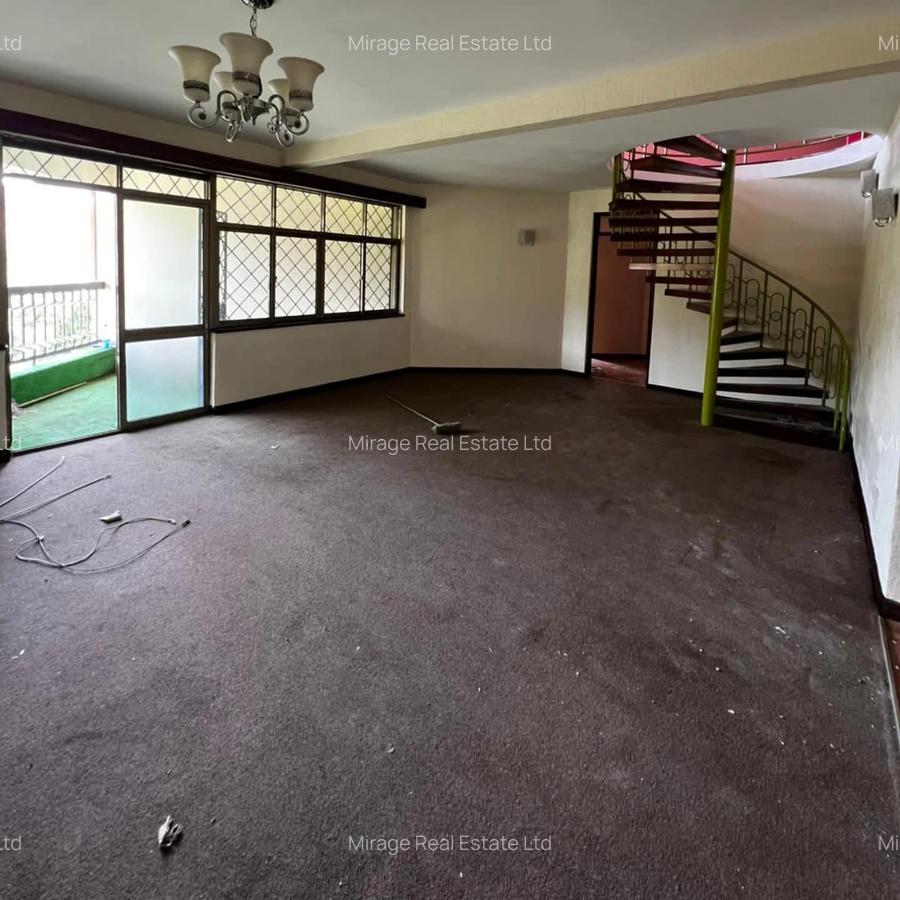 3 Bed Apartment with Swimming Pool in Riverside - 13