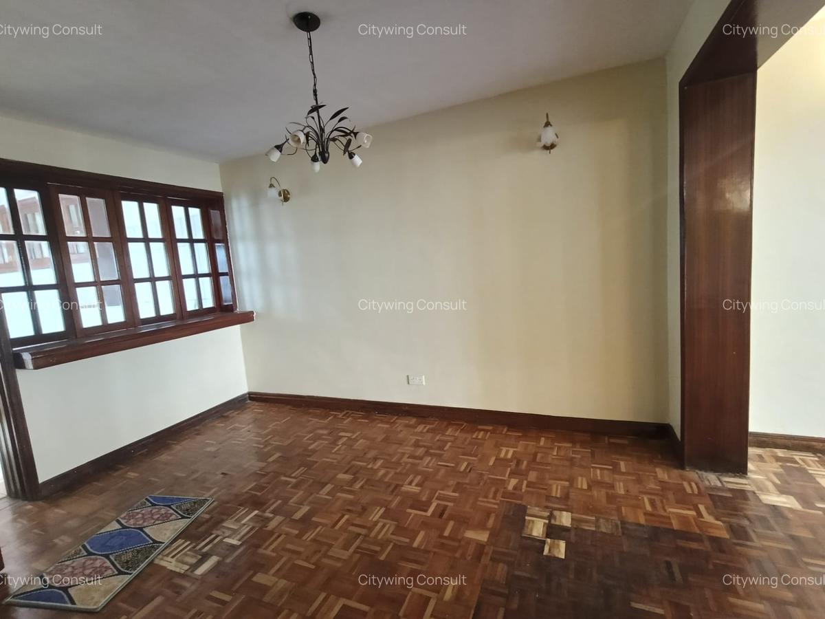 5 Bed Townhouse with En Suite at School Lane - 16