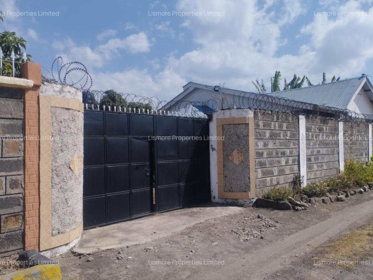 3 Bed House with En Suite at Barnabas - 1