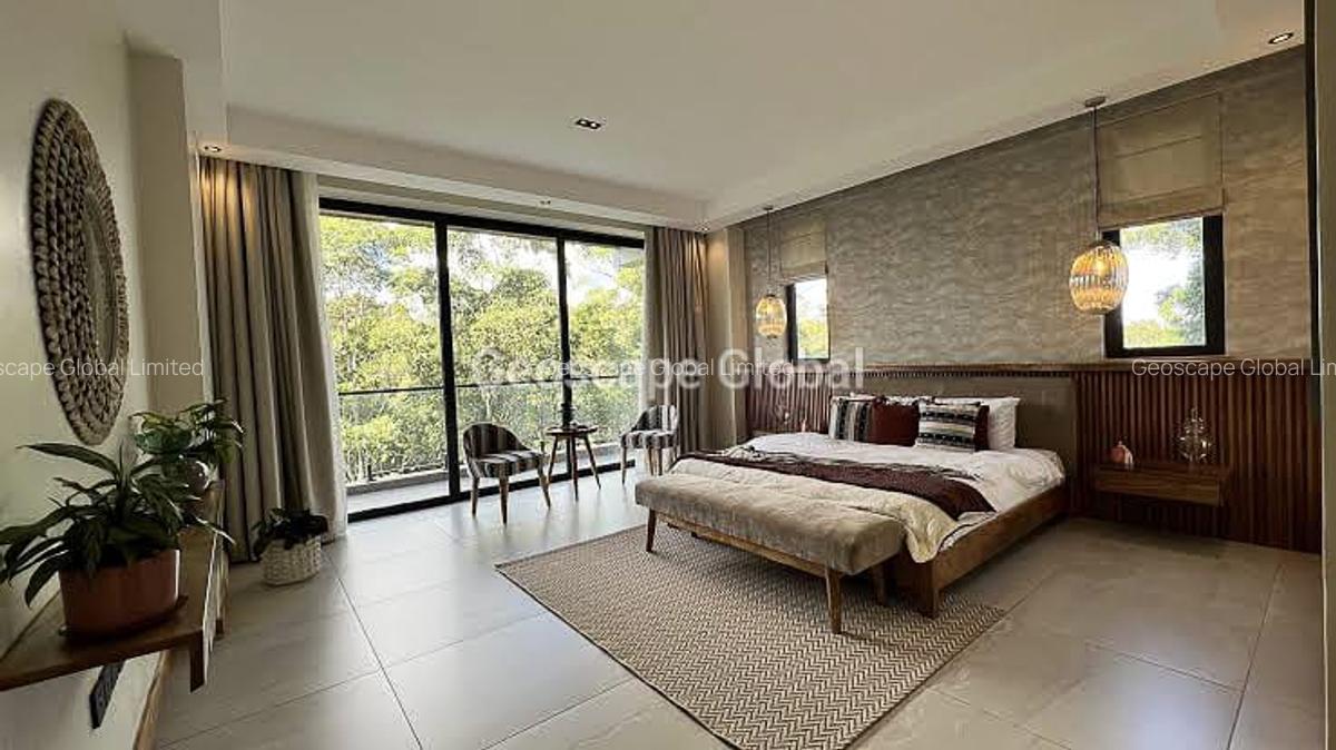 Furnished 4 Bed Apartment with En Suite in Spring Valley - 2