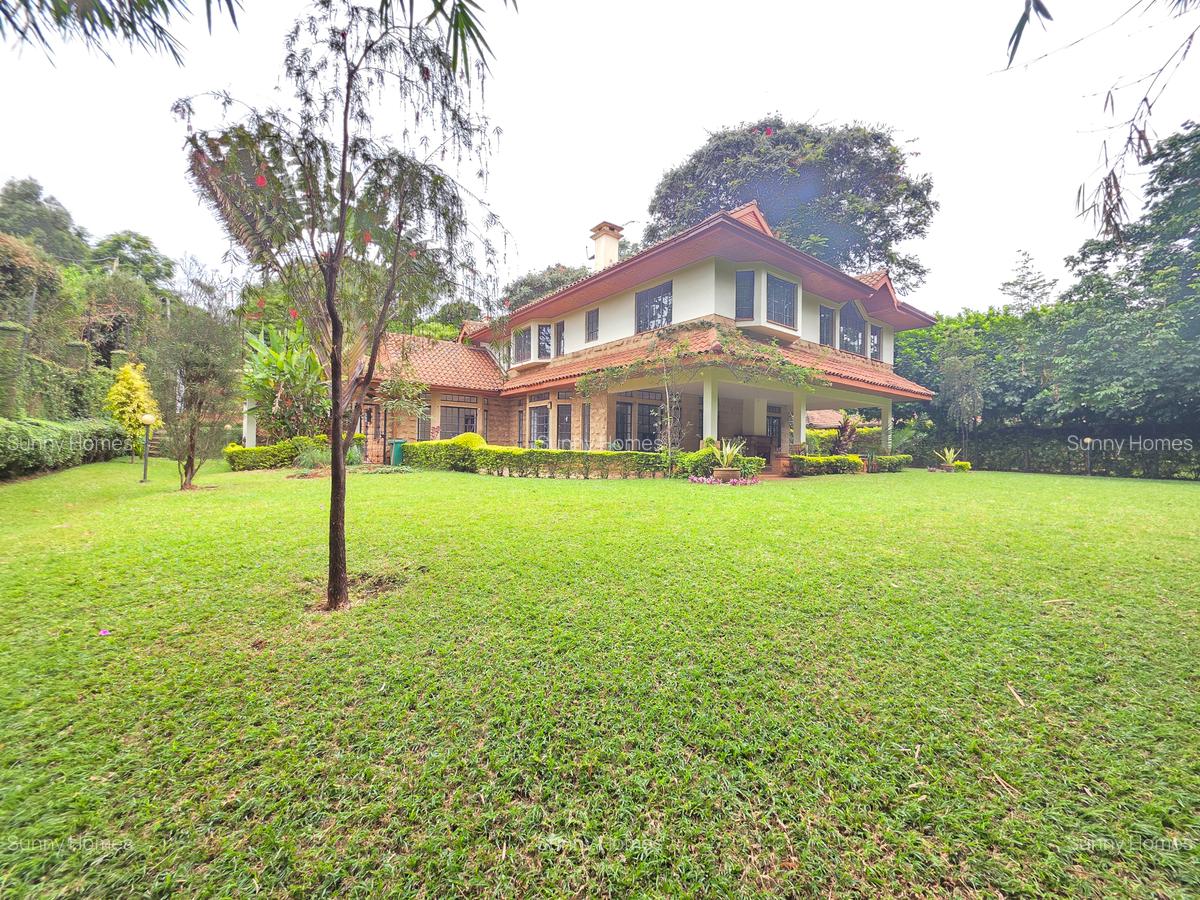 5 Bed Townhouse with En Suite at Rossylin Lone Tree - 1