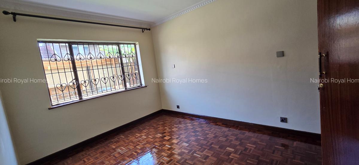 4 Bed Townhouse with En Suite at Riara Road 66 - 12