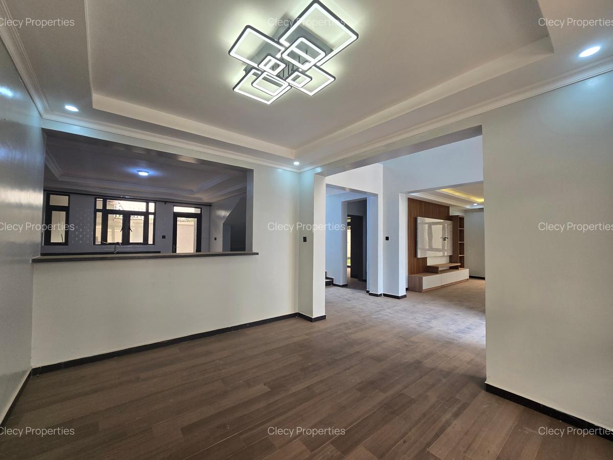 6 Bed House with En Suite at Kimbo - 6