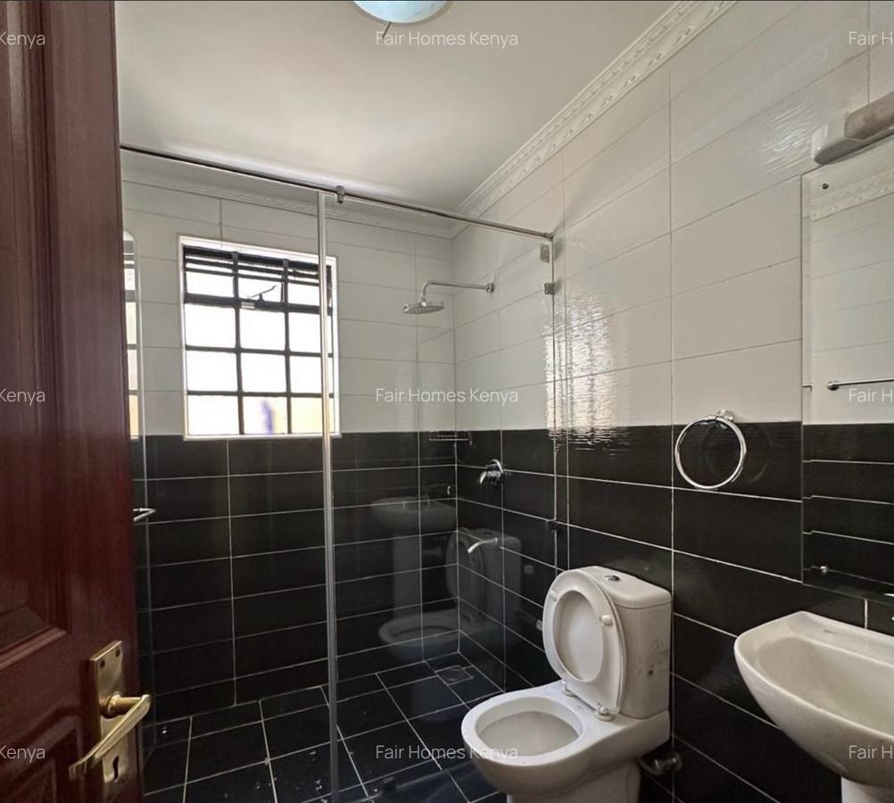 4 Bed Townhouse with En Suite at Chalbi Drive - 10