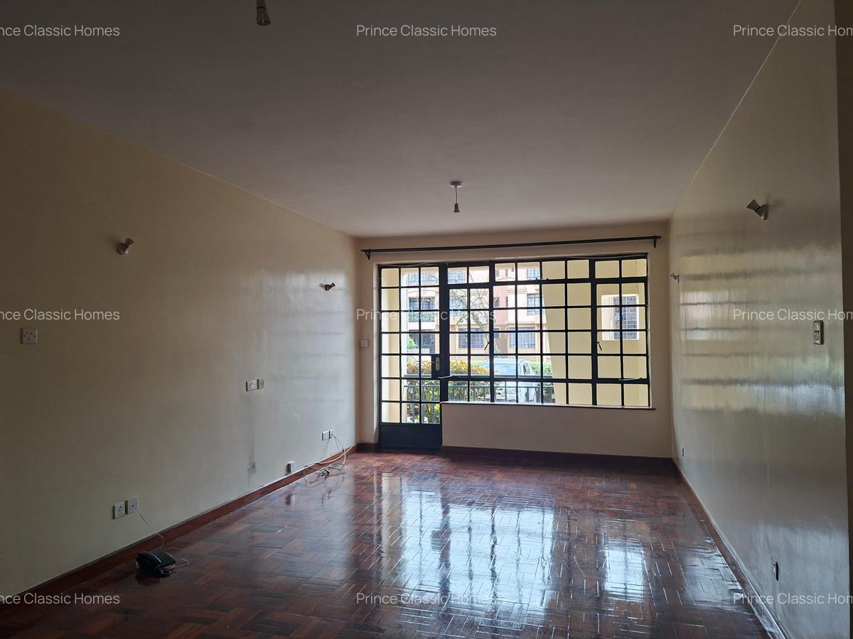2 Bed Apartment with En Suite in Riverside - 7