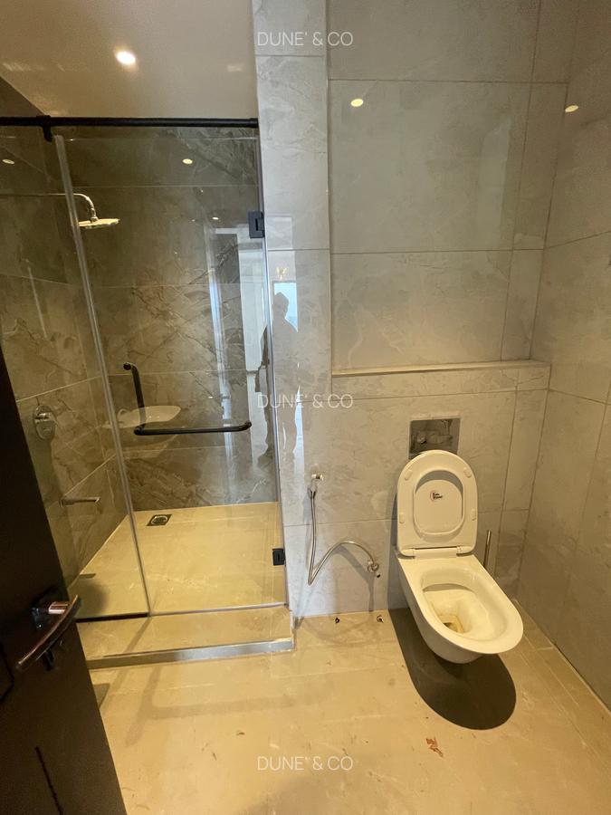 Serviced 3 Bed Apartment with En Suite in Riverside - 19