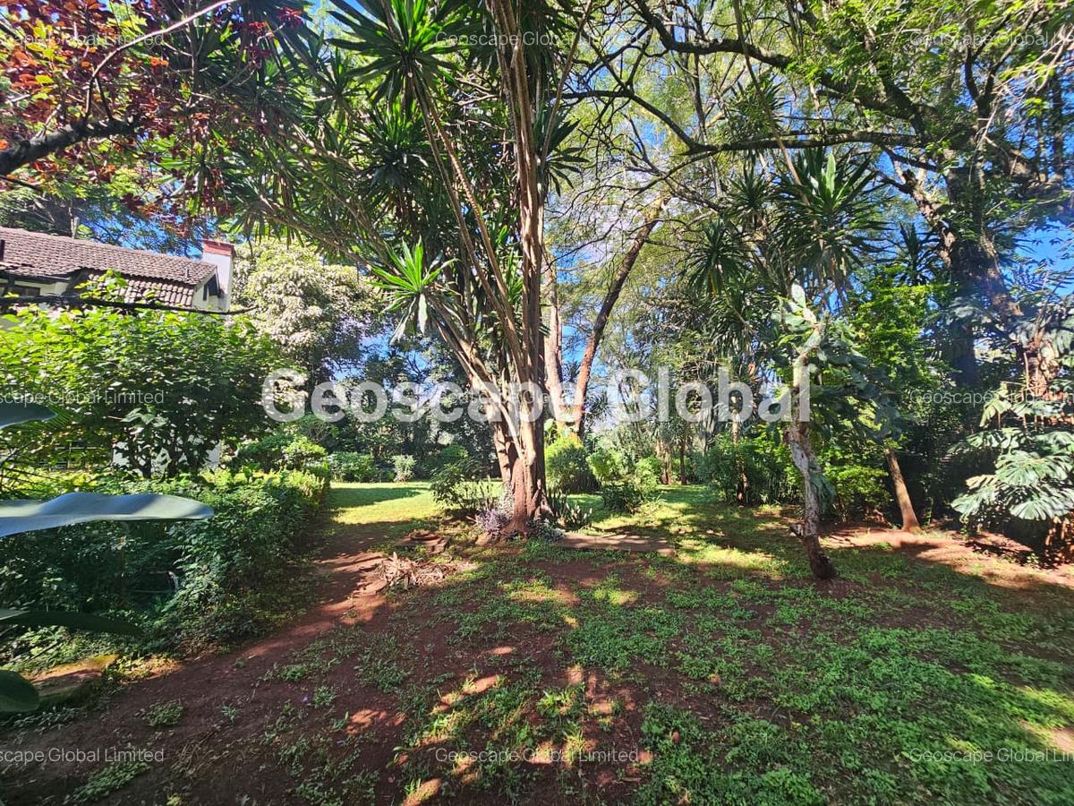 2 Bed House with En Suite in Rosslyn - 14