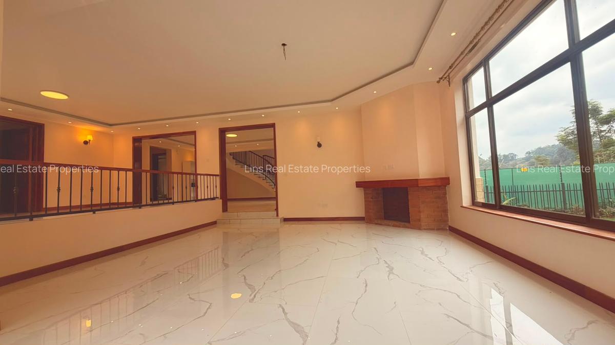 4 Bed Townhouse with En Suite in Nyari - 5