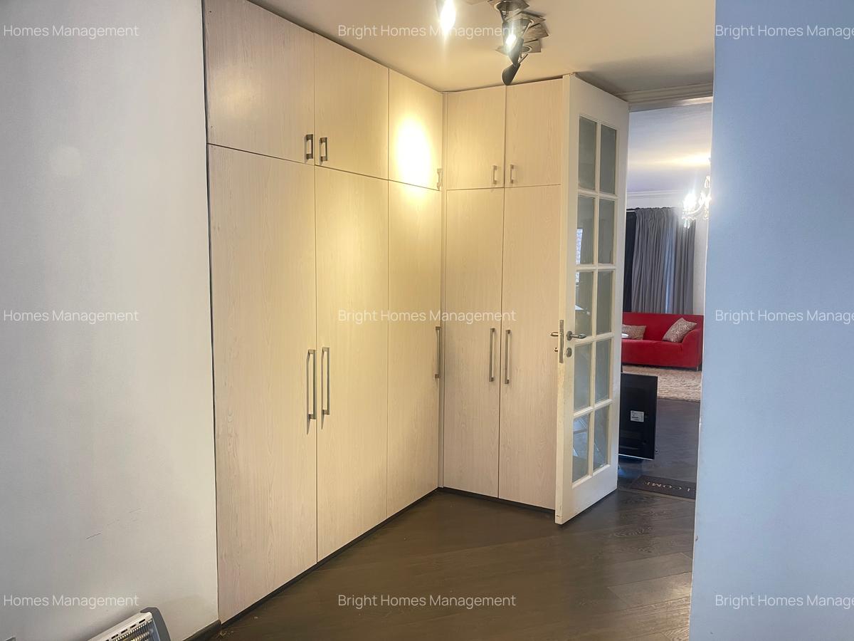 2 Bed Apartment with En Suite in Gigiri - 19