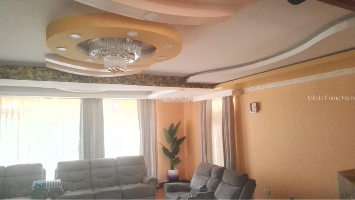 9 Bed House with En Suite at Kerarapon - 7