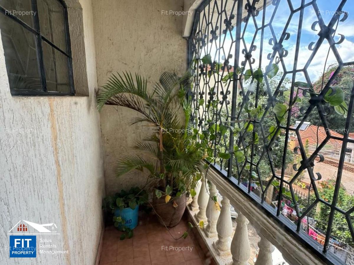 4 Bed House in Parklands - 9