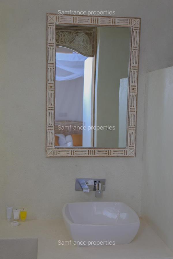 Serviced 2 Bed Apartment with En Suite at Kanamai Mtwapa - 13