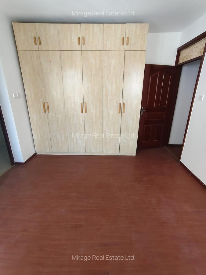 2 Bed Apartment with En Suite in Lavington - 8