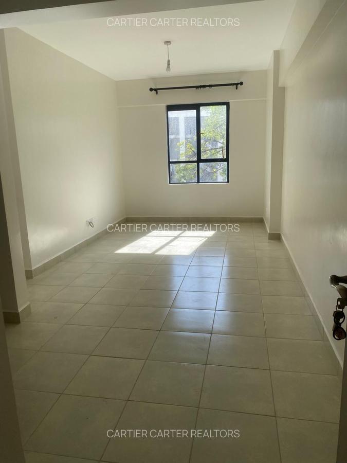 2 Bed Apartment with En Suite in Garden Estate - 1