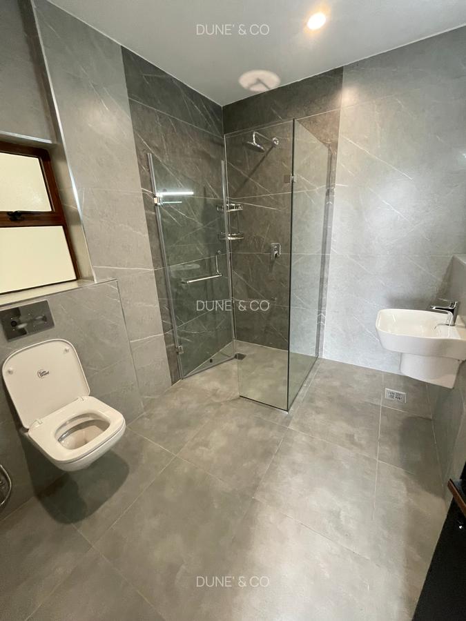 Serviced 3 Bed Apartment with En Suite in Kileleshwa - 18