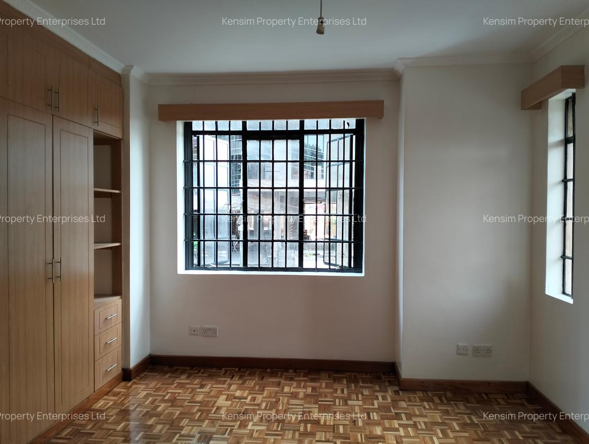 4 Bed Townhouse with En Suite in Kitisuru - 6