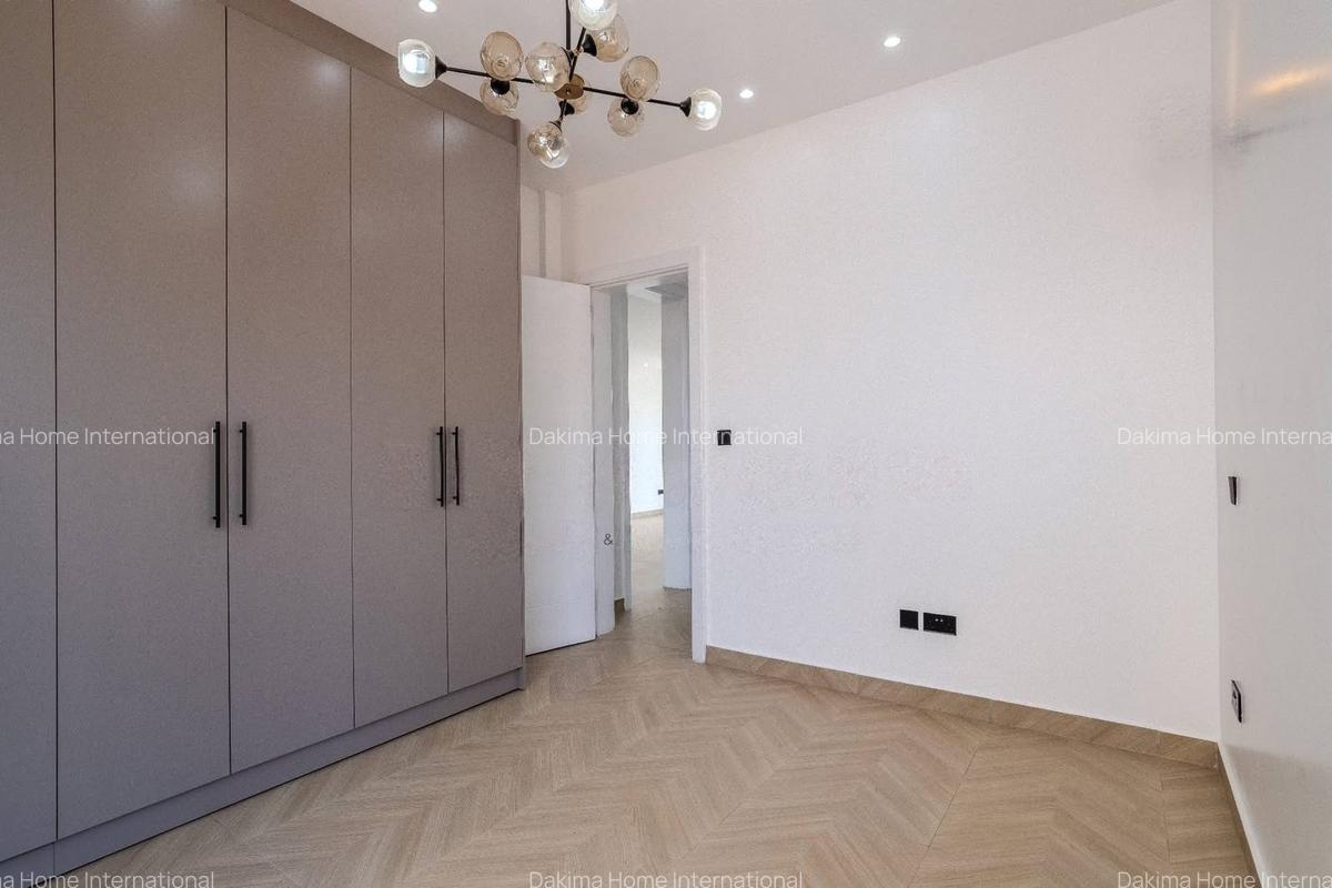 2 Bed Apartment with En Suite in Runda - 5