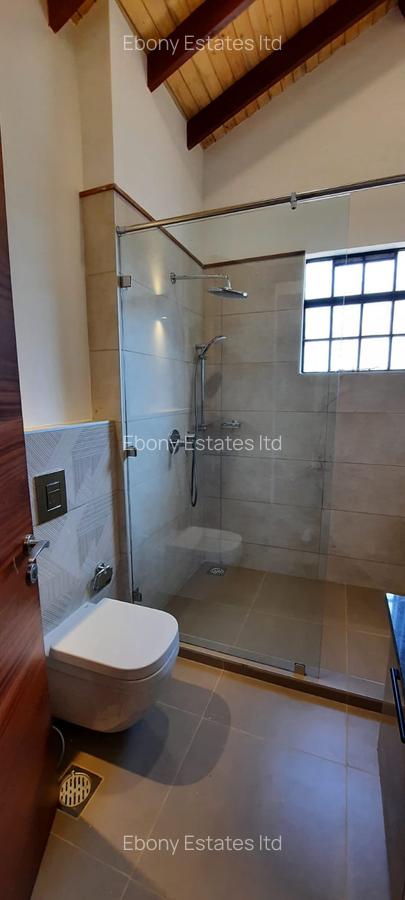 5 Bed Townhouse with En Suite in Lavington - 10