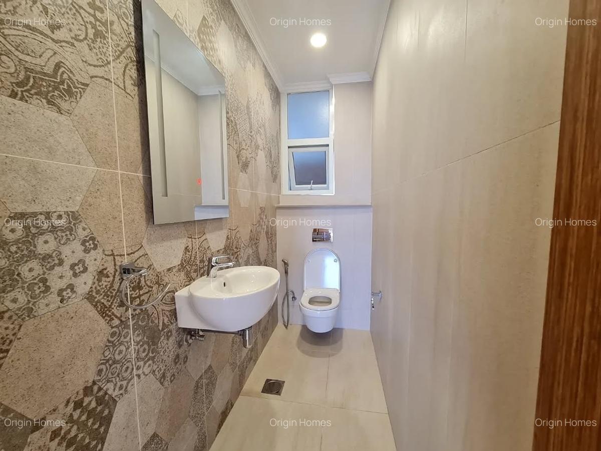 3 Bed Apartment with En Suite at 6Th Parklands - 15