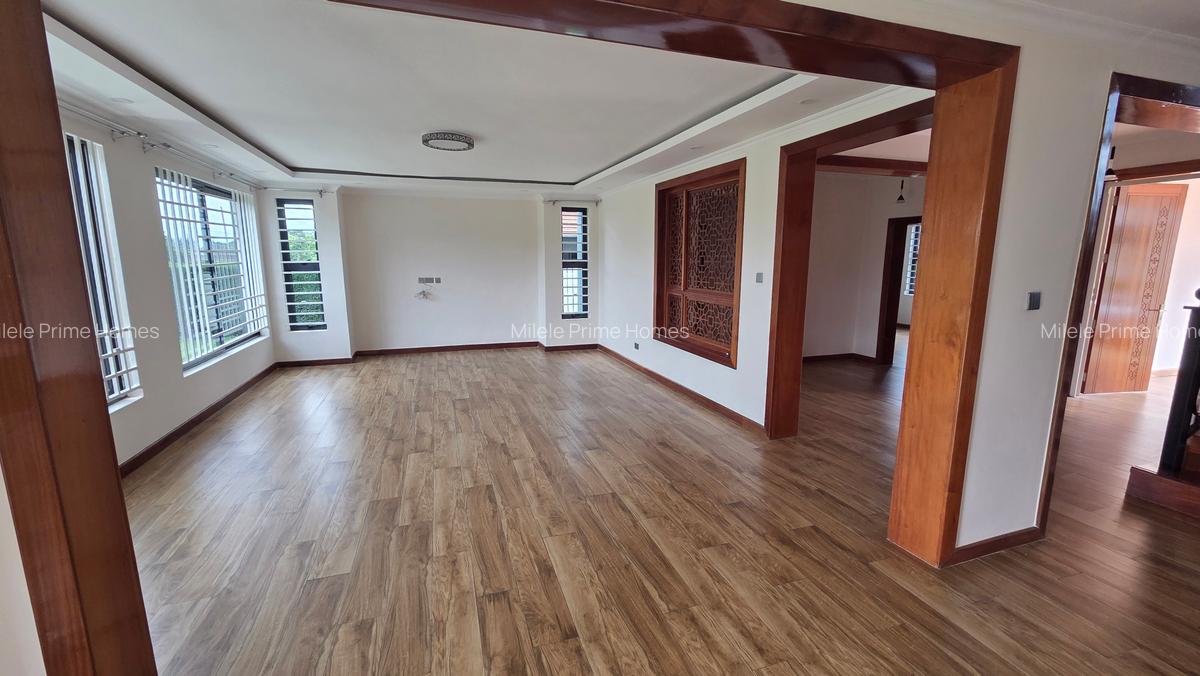 5 Bed Townhouse with En Suite at Paradise - 7