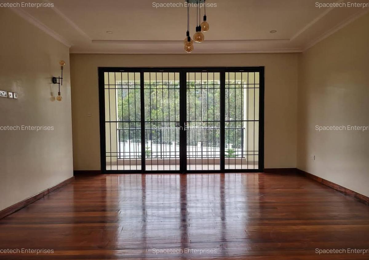 5 Bed House with En Suite in Loresho - 13