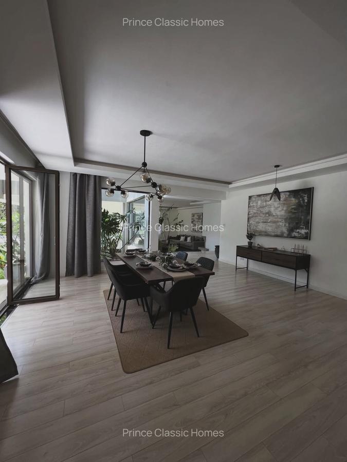 5 Bed Townhouse with En Suite in Karen - 12