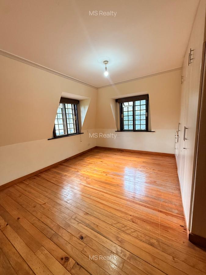 7 Bed House with En Suite in Runda - 13