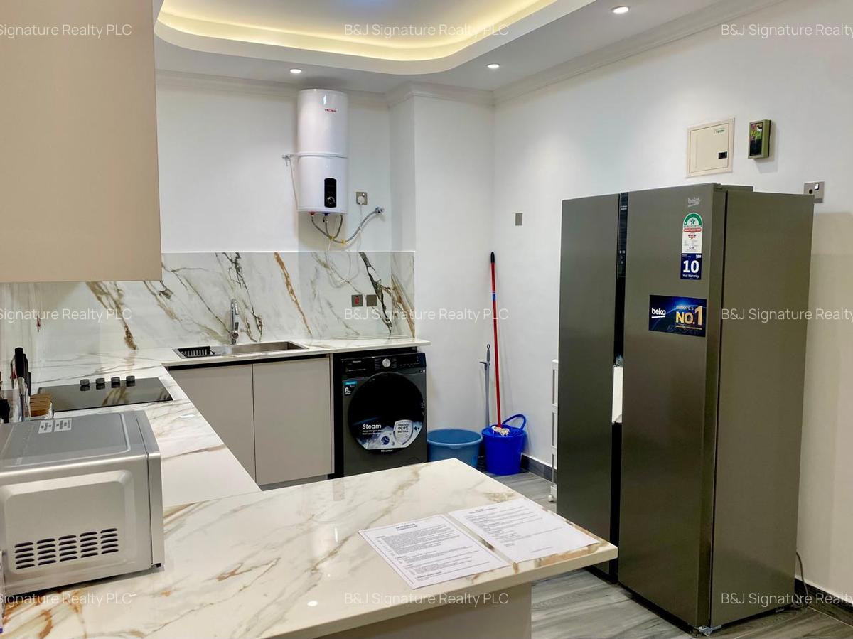 Serviced 1 Bed Apartment with En Suite in Brookside - 11