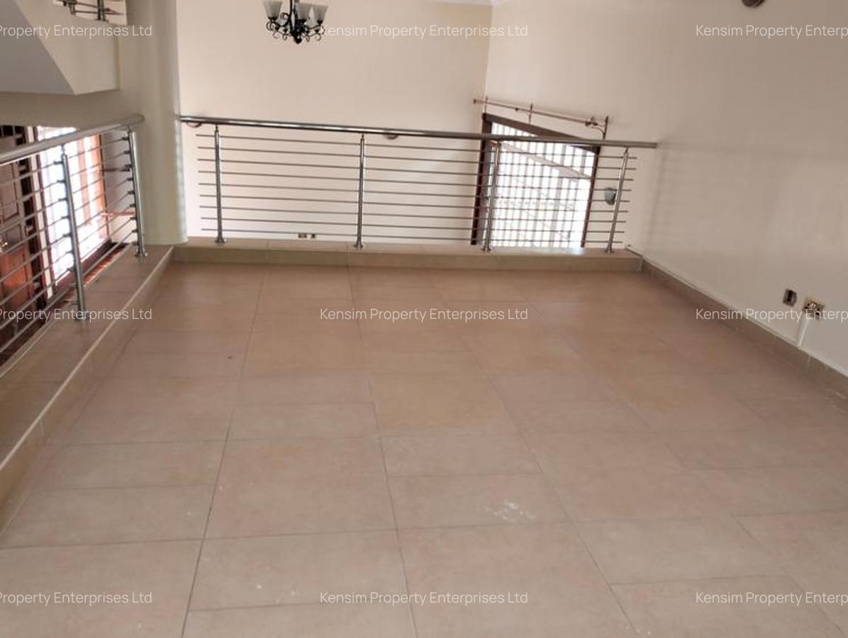 4 Bed Townhouse with En Suite in Kyuna - 7