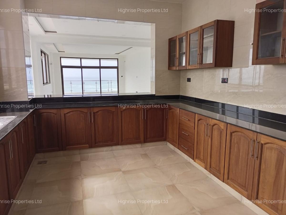4 Bed Apartment with En Suite in Kizingo - 3