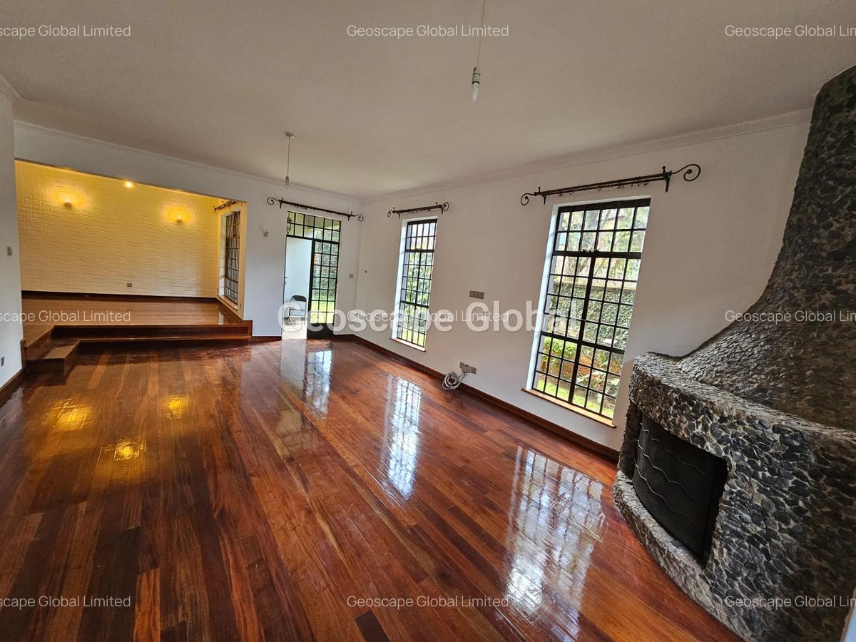 4 Bed Townhouse with En Suite in Spring Valley - 16