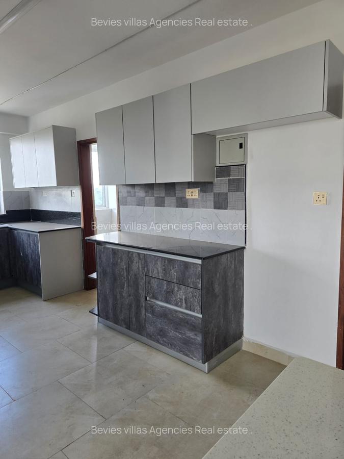 3 Bed Apartment with En Suite at Westlands - 16