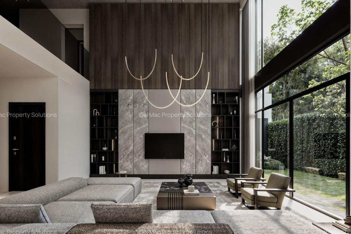 5 Bed House with En Suite in Lavington - 4