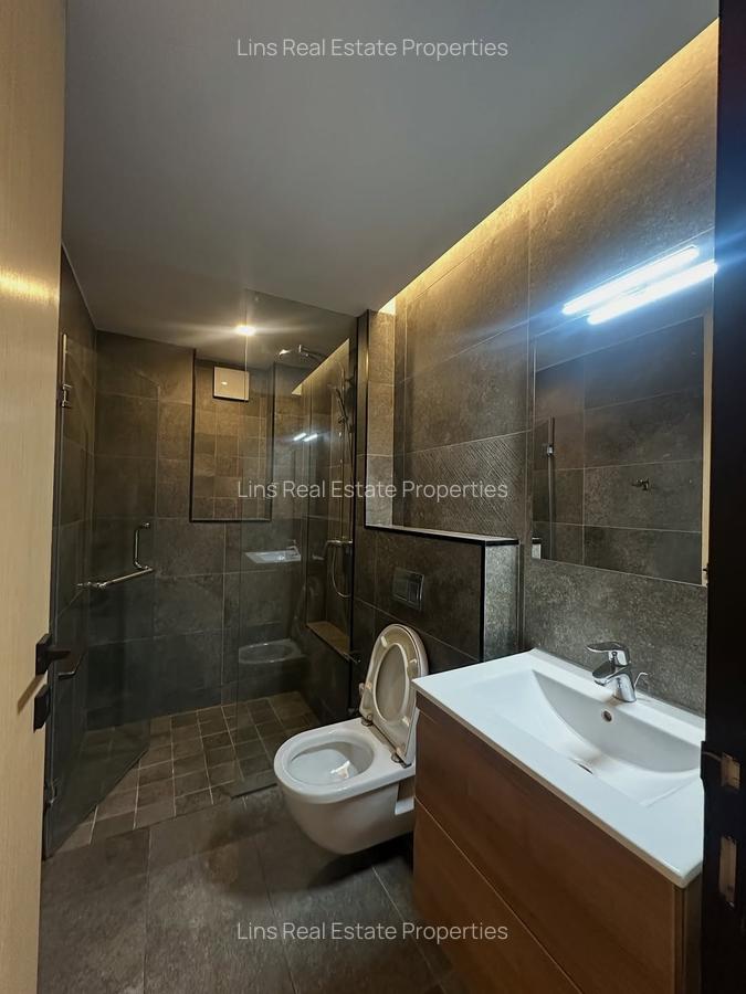 Serviced 2 Bed Apartment with En Suite in Kilimani - 7