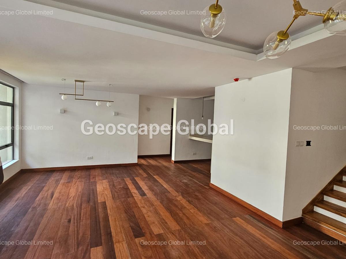 4 Bed Apartment with En Suite in Rosslyn - 7