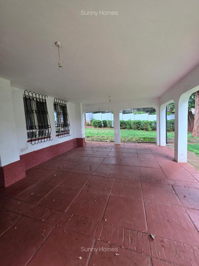 4 Bed House with En Suite at Hill View Estate - 6
