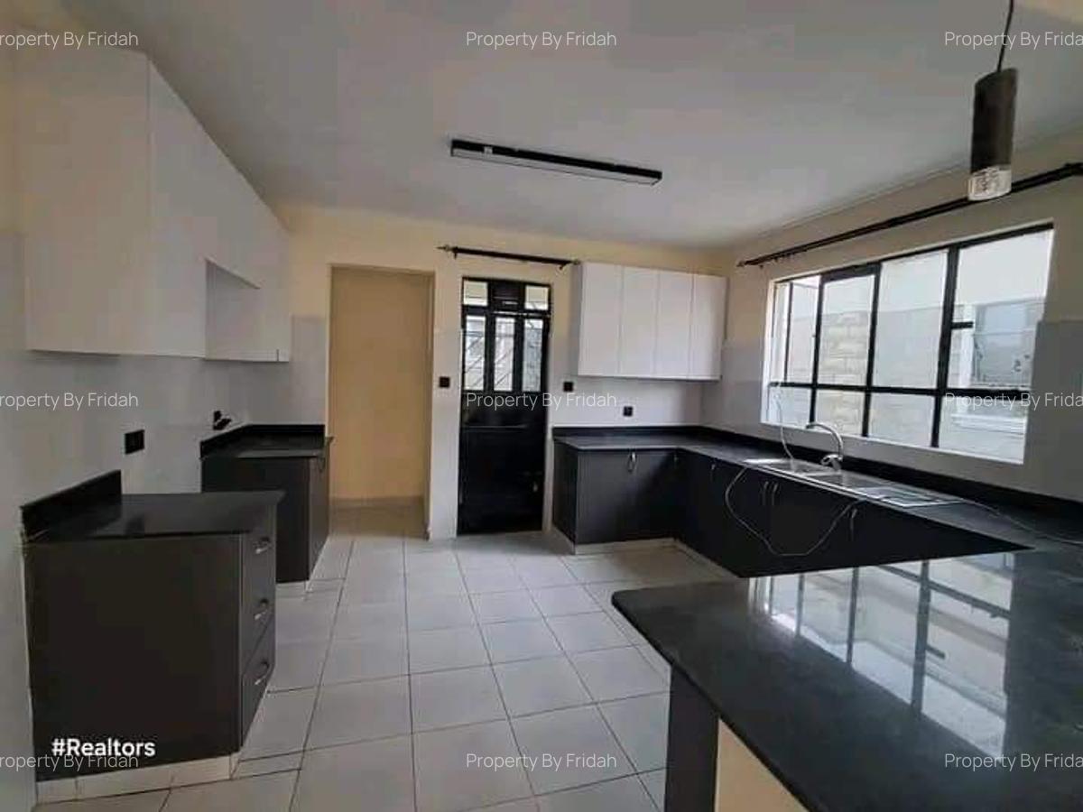 3 Bed House with En Suite in Kitengela - 4