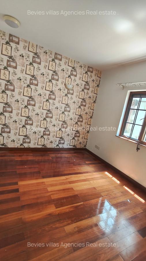 4 Bed Townhouse with En Suite at General Mathenge - 8