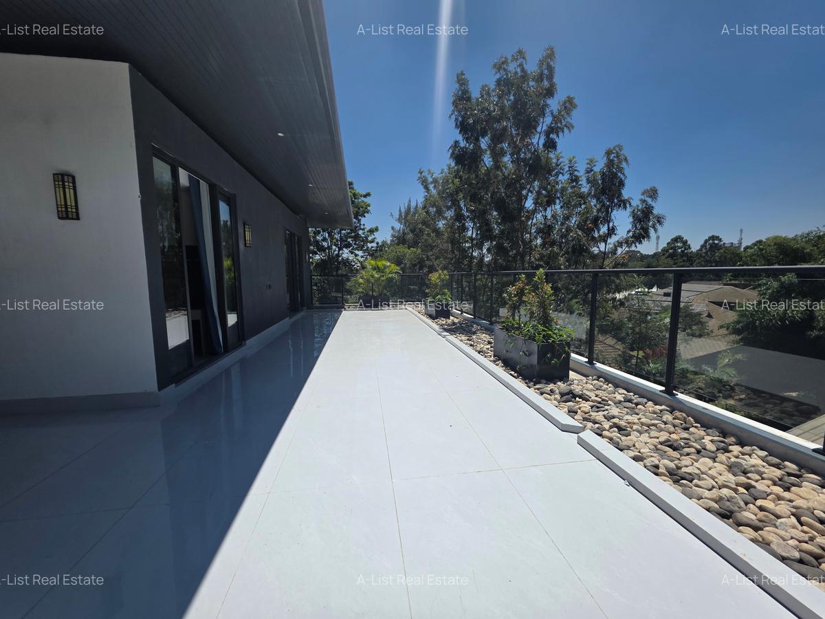 5 Bed Villa with En Suite at Jacaranda Avenue - 19