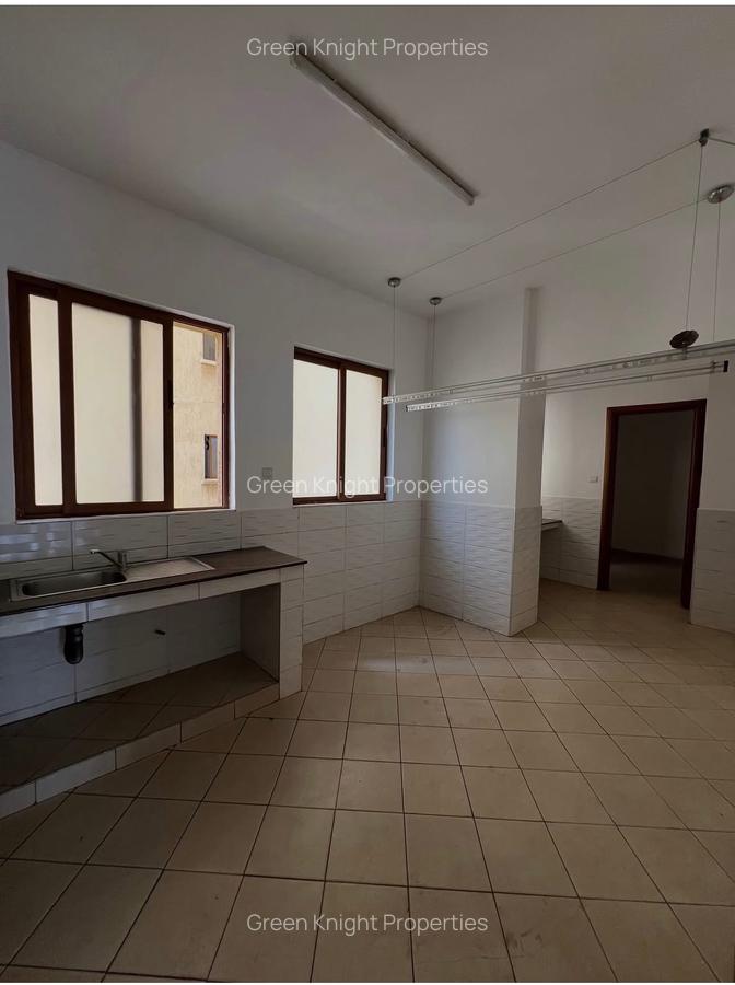 Serviced 3 Bed Apartment with En Suite in Lavington - 8