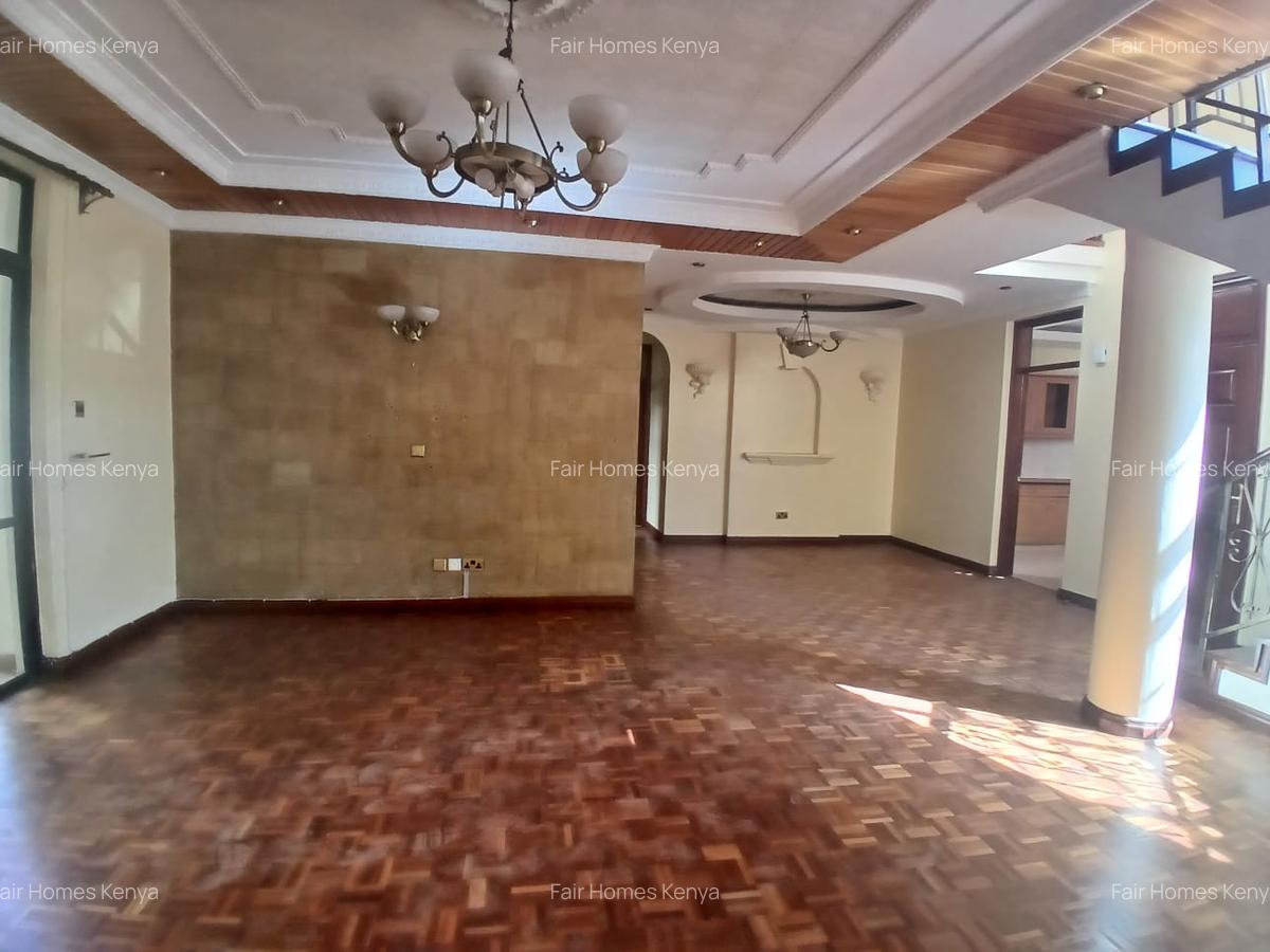 4 Bed Townhouse with En Suite at Manyani East - 6