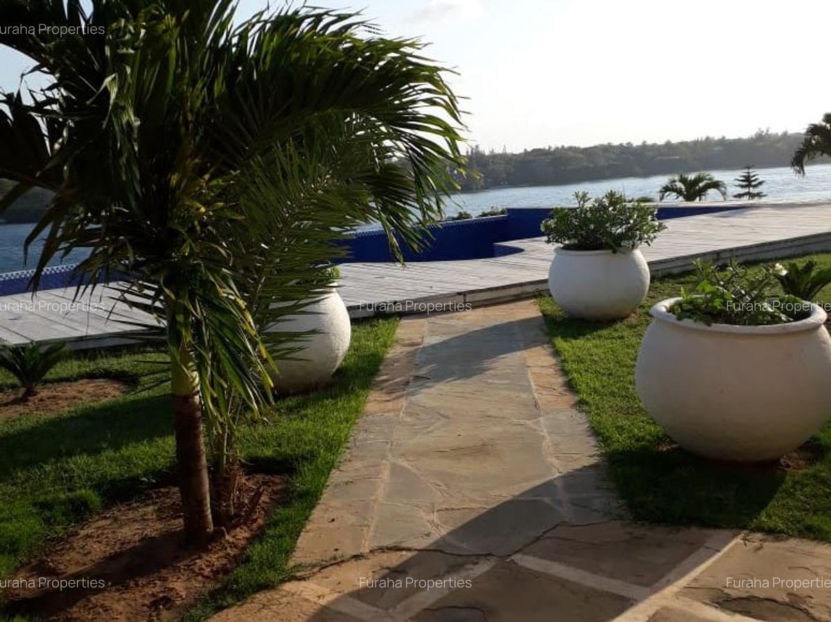 4 Bed House with En Suite in Kilifi County - 4