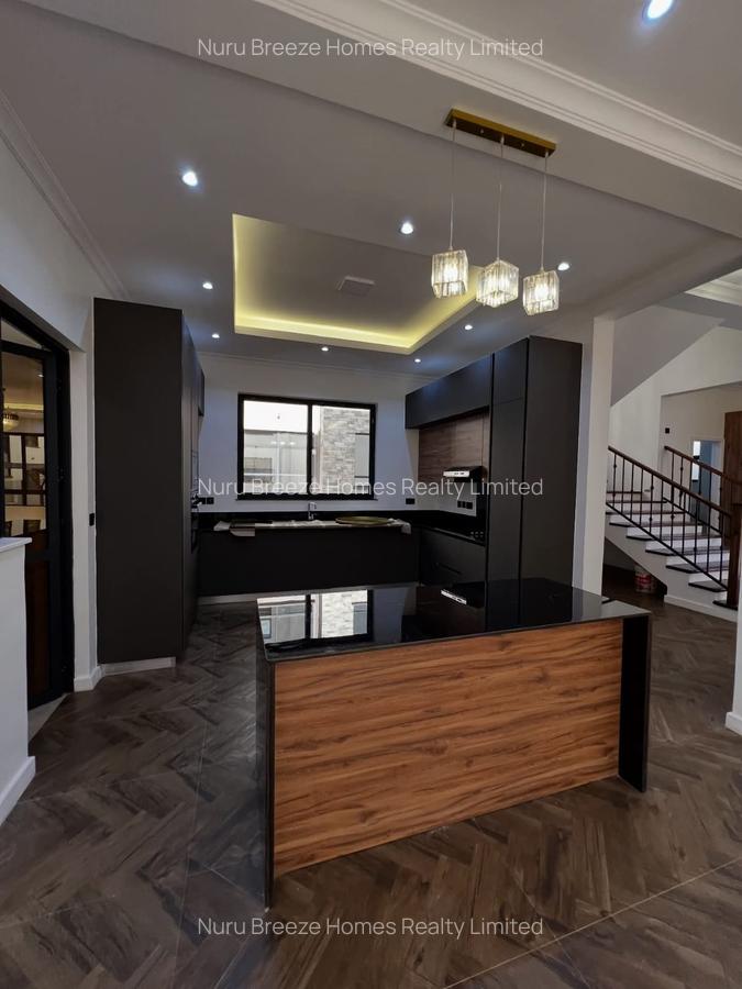 4 Bed Townhouse with En Suite in Lavington - 15