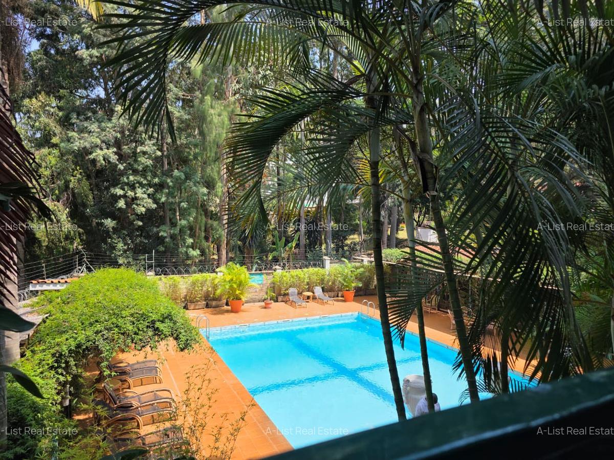 1 Bed Apartment with En Suite at Riverside Lane - 2